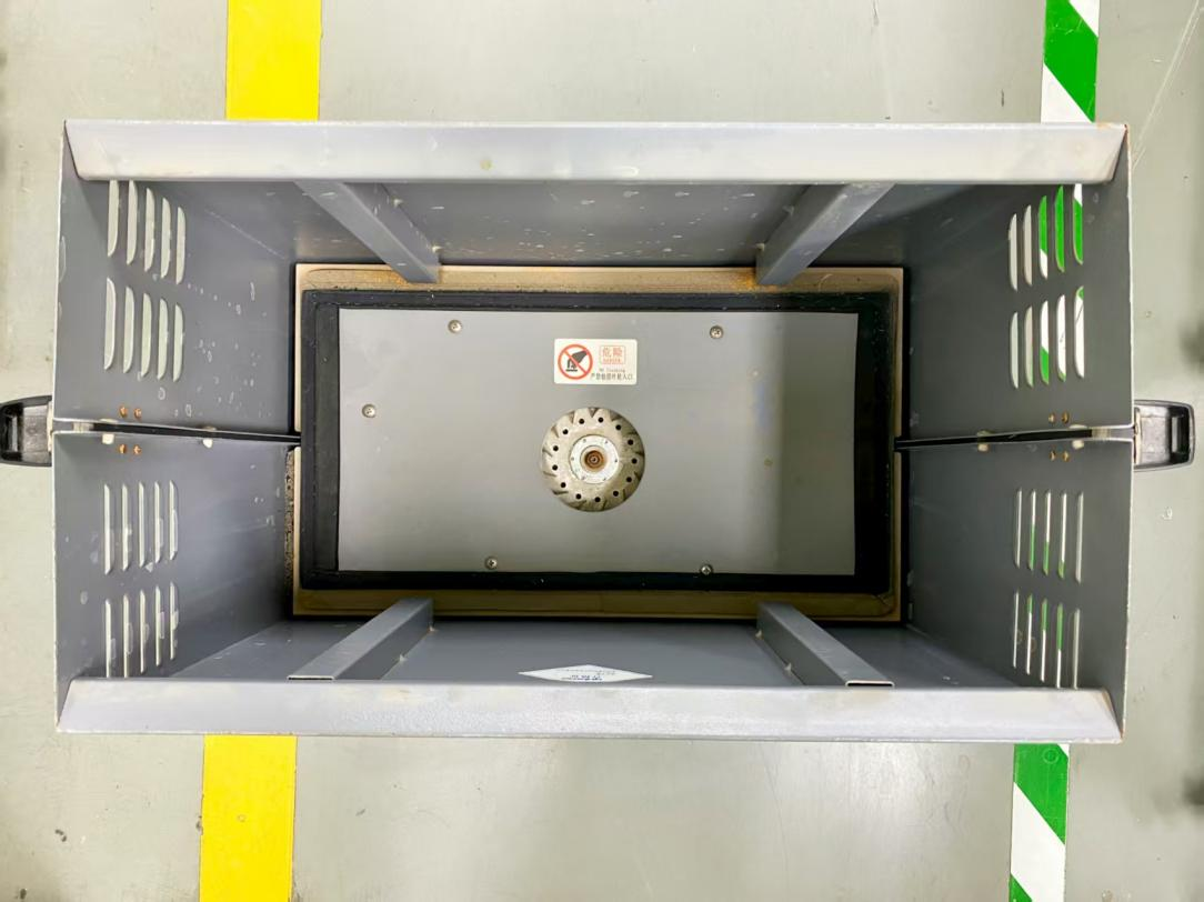 2013年X1001烟雾净化器内部图